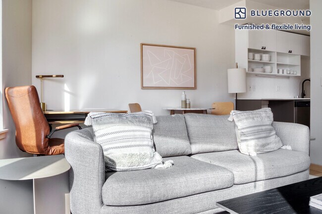 Building Photo - 311 Cedar St