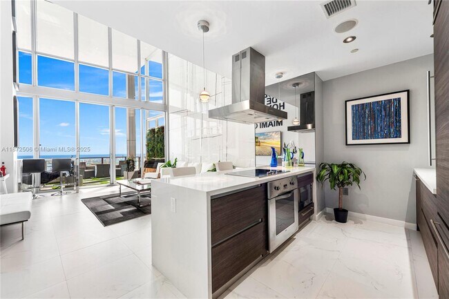 Foto del edificio - 1100 Biscayne Blvd