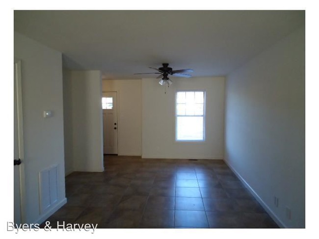 Building Photo - 1773 Spring Water Dr
