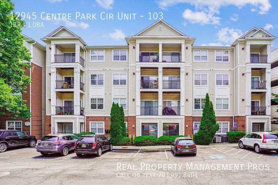 Foto principal - 12945 Centre Park Cir