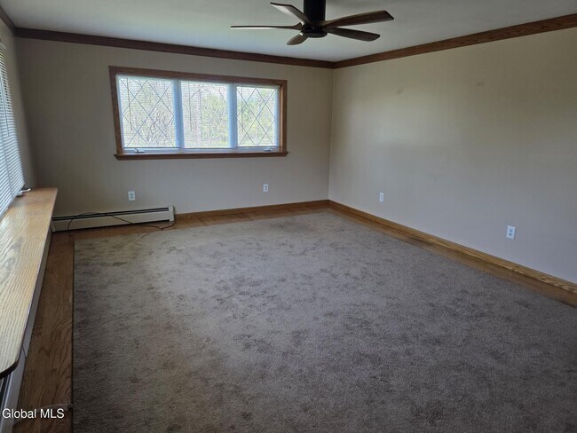 Foto del edificio - 328 Witter Rd