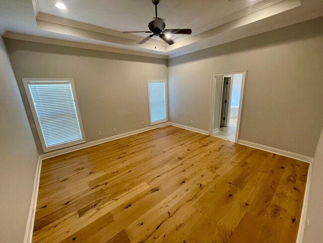 Building Photo - Amazing Home For Rent in Deerfield