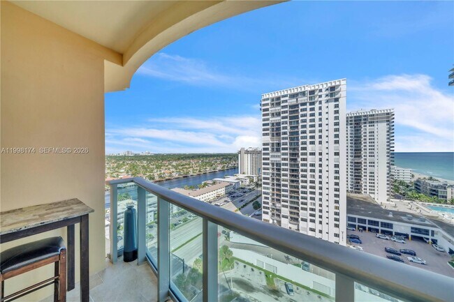 Foto del edificio - 2501 S Ocean Dr