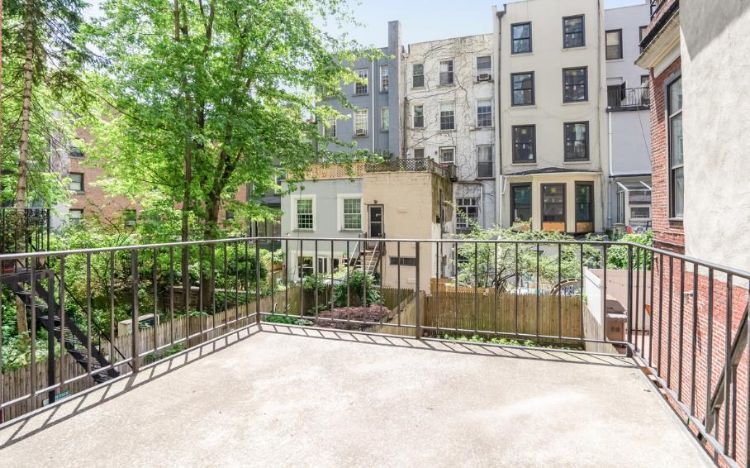 Foto principal - 144 E 37th St