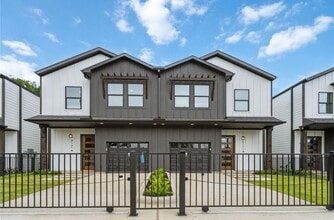 Building Photo - 4121 Shelby Cir