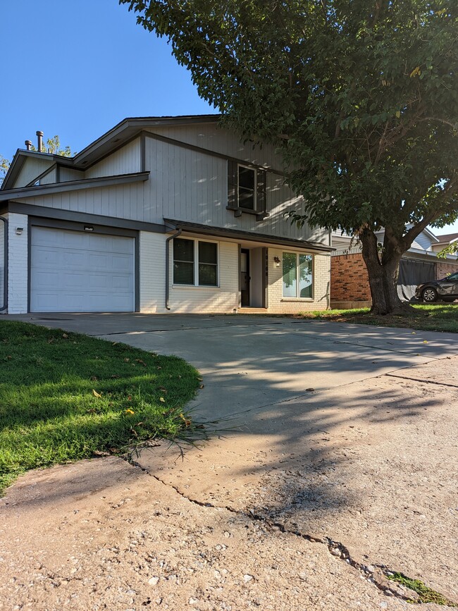 Street View with 2 car driveway - 10108 Basswood Canyon Rd