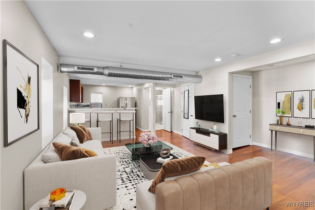 Foto principal - 85 W Chippewa St