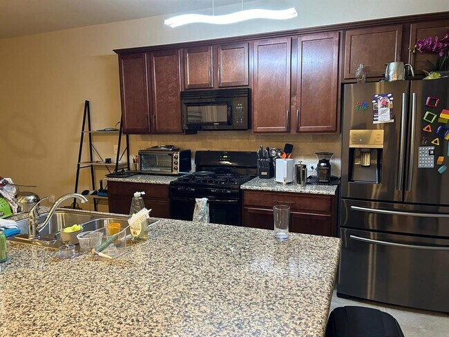 Building Photo - 417 Epiphany Ln