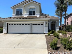 Building Photo - 818 Windridge Cir