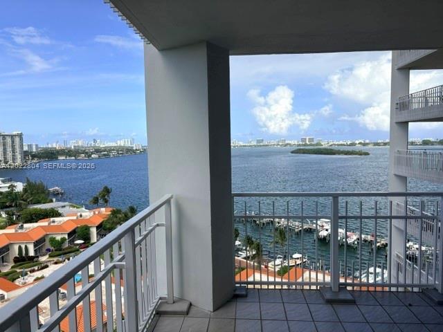 Foto del edificio - 4000 Towerside Terrace