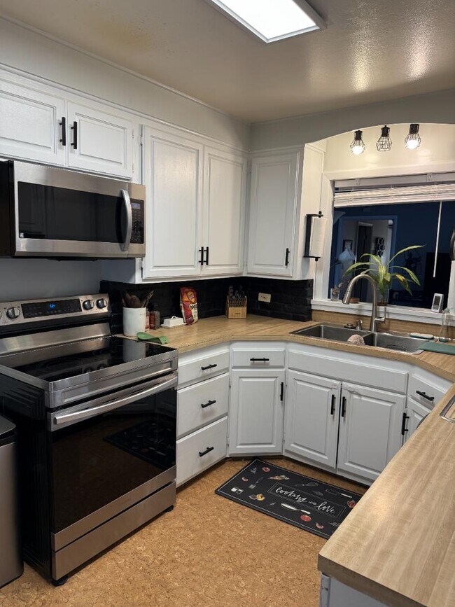 Foto del edificio - 4114 W Greenbrier Dr