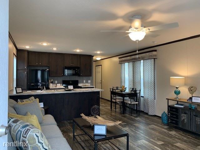 Foto del edificio - 1001 Pebble Creek Ct