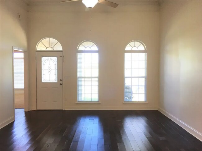 Foto del edificio - 1357 Barnes Ferry Rd