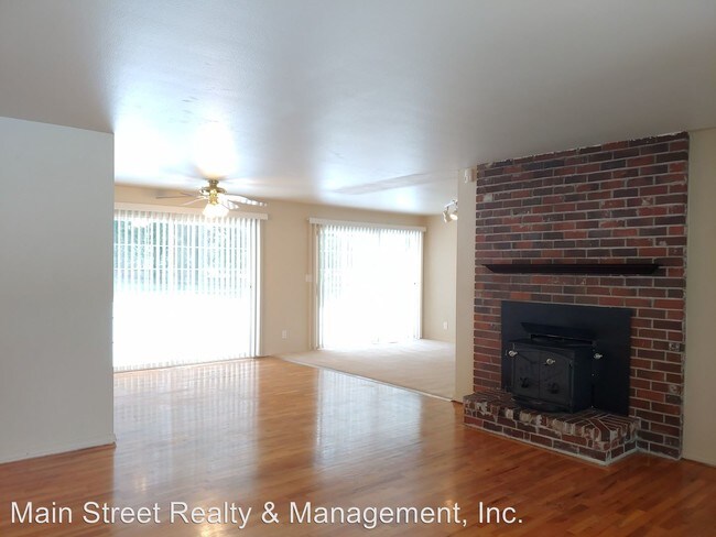 Building Photo - 3 br, 2 bath House - 13614 Golden Given Rd E