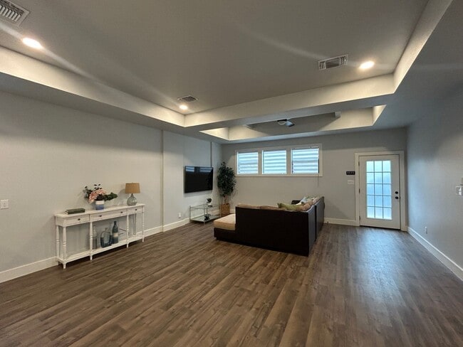 Photo - 2BED / 1BATH Condo/Townhome For Lease! Available NOW!