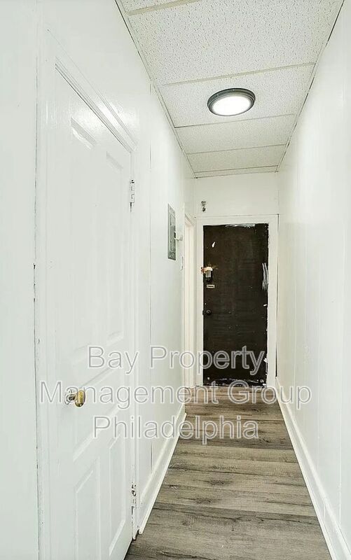 Foto del edificio - 1649 Allengrove St