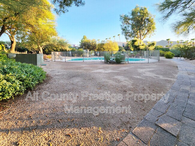 Foto del edificio - 37616 N Tranquil Trail