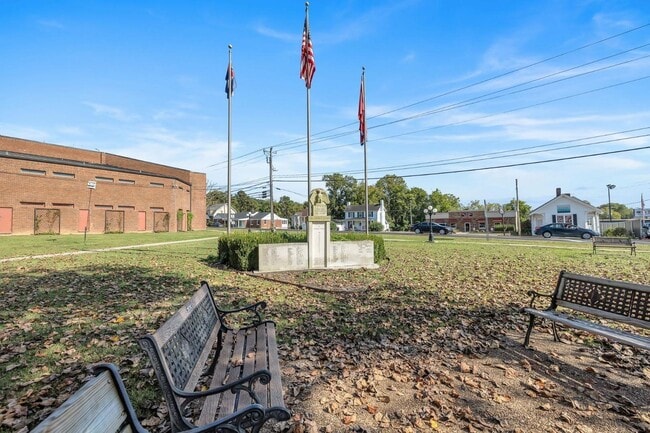 Photo - 147 Crockett Hls Ln Townhome