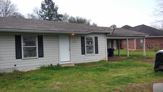 Building Photo - 4/2 Near Diboll High School