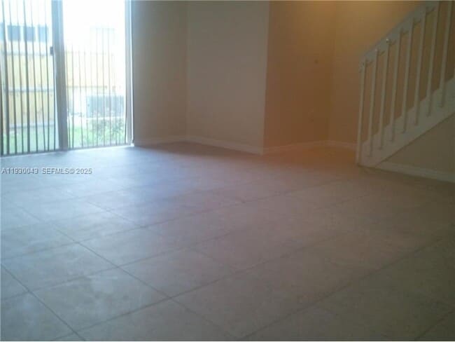 Foto del edificio - 2271 NE 42nd Cir