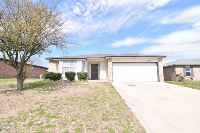 Building Photo - 4507 Stallion Dr