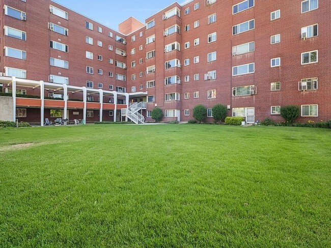 Building Photo - 130 S 1300 E