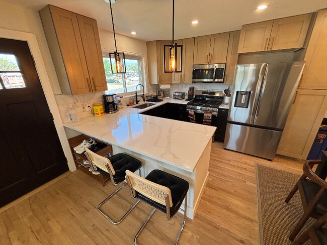 Photo - 11000 Larry Dr House