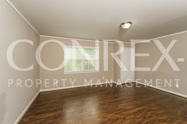 Building Photo - The Shutter Home -- One Month of Free Rent!