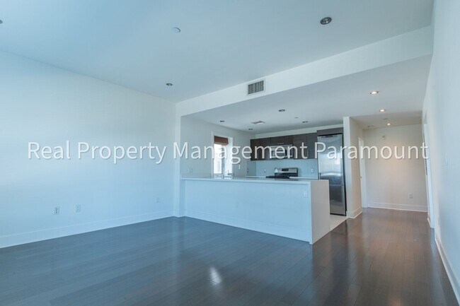 Foto del edificio - Beautiful new 2 bed 2 bath