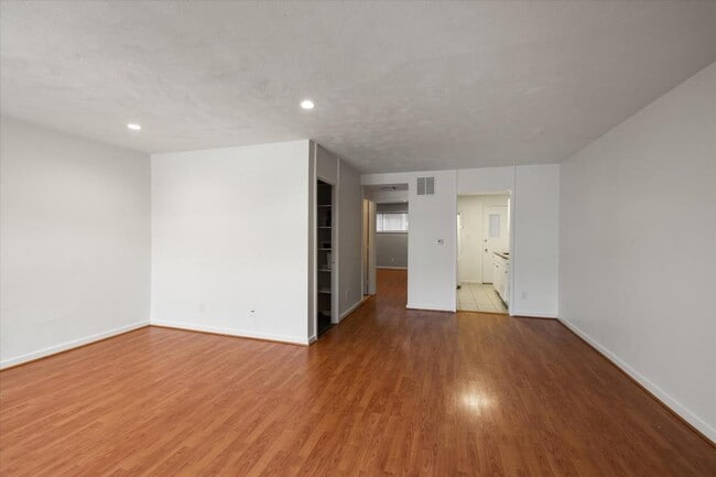 Photo - 1040 Cherokee Rd Apartment