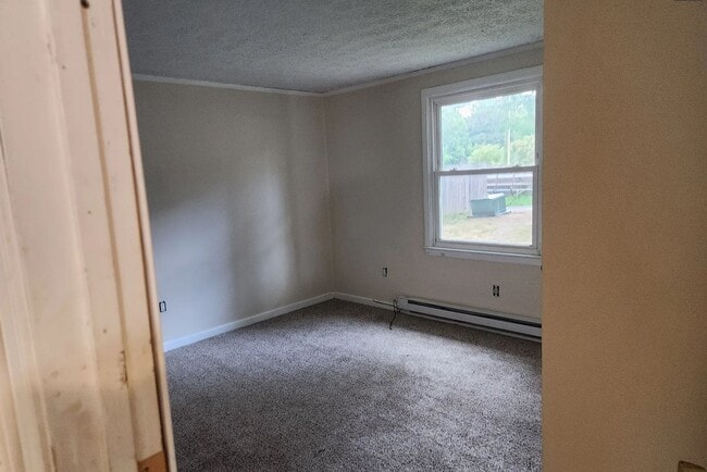 Foto del edificio - 12484 Rousby Hall Rd