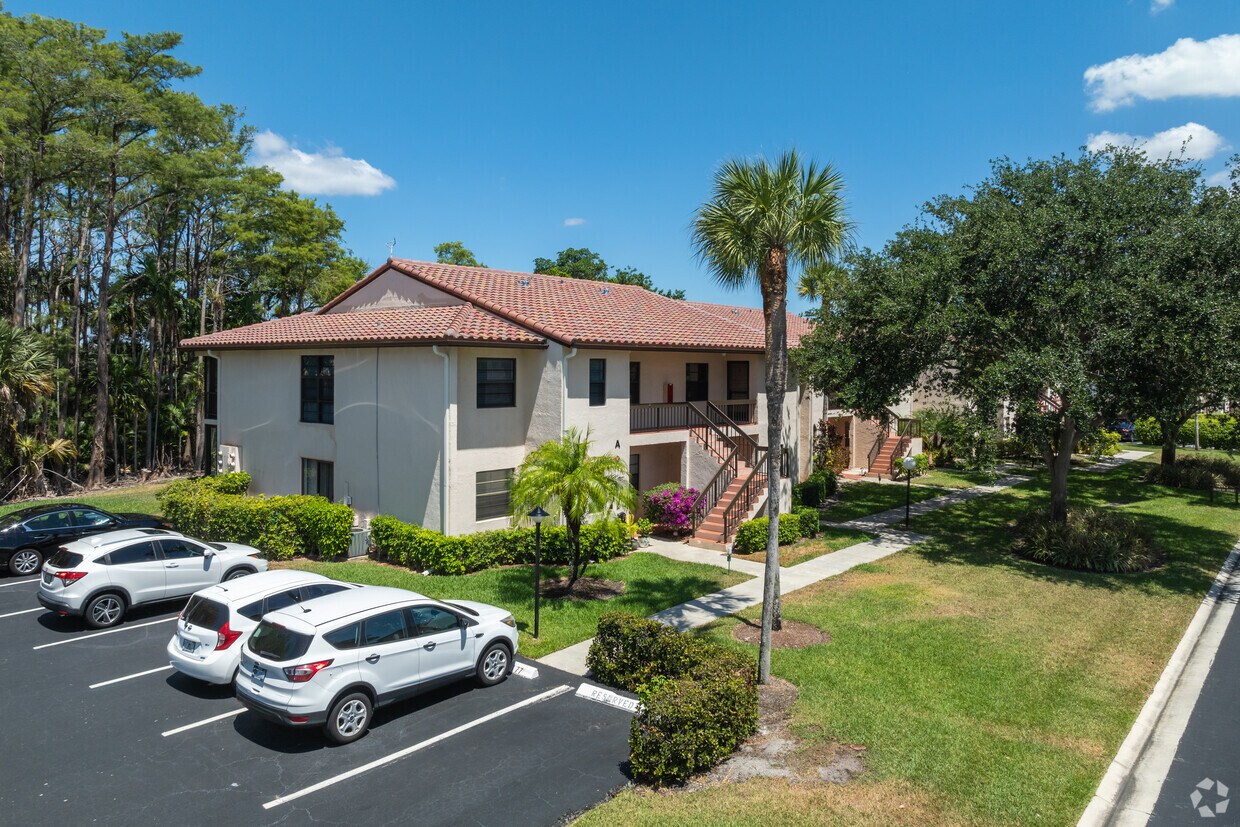 Alternate - Vistas of Boca Lago