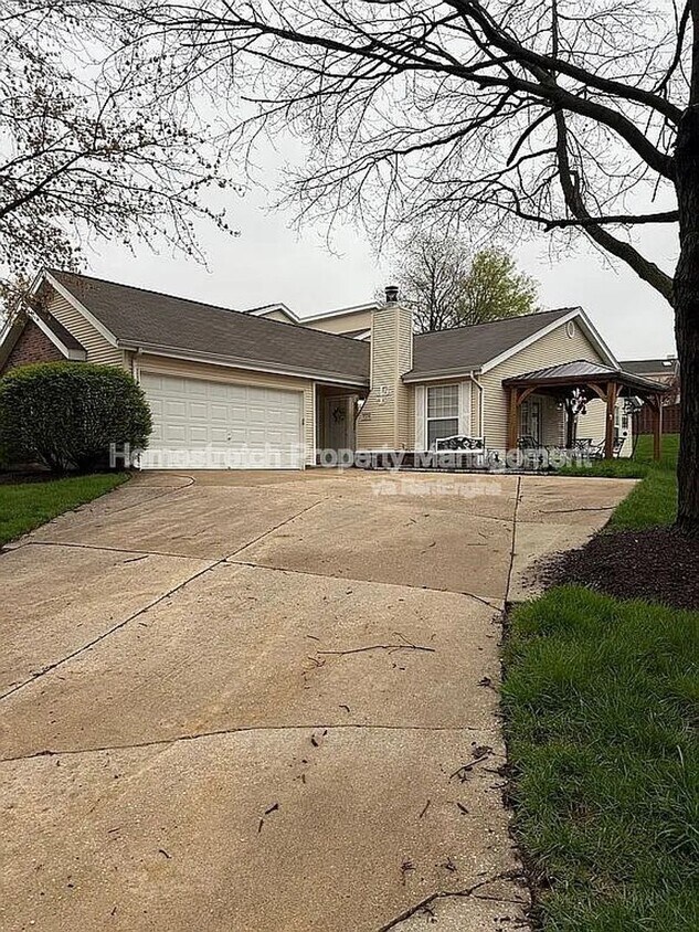 Primary Photo - 1324 Forest Creek Dr.