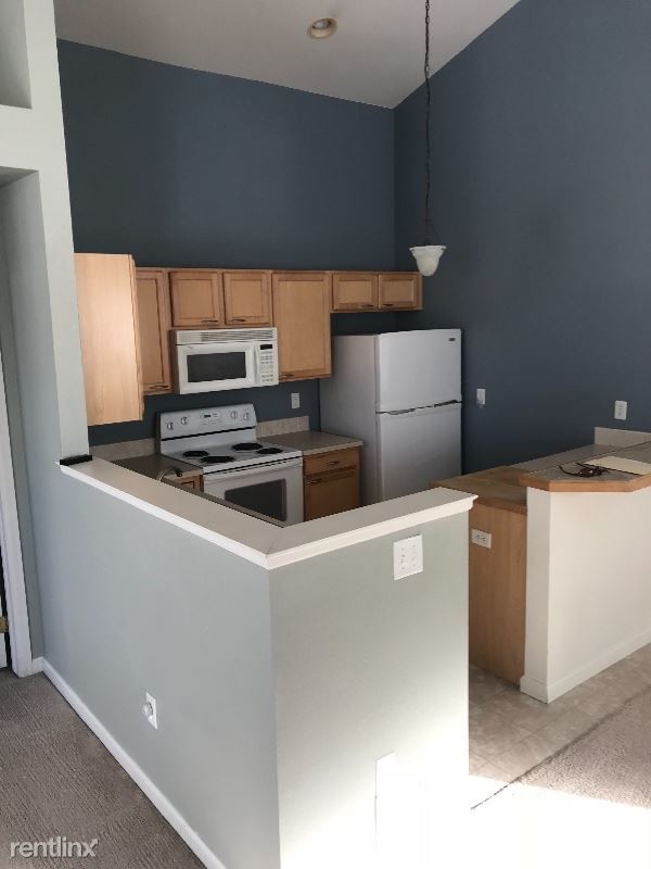 Building Photo - 2 br, 2 bath Townhome - 4056 Plum Creek Dr