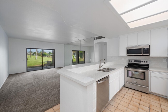 Building Photo - 67564 Lagos Way