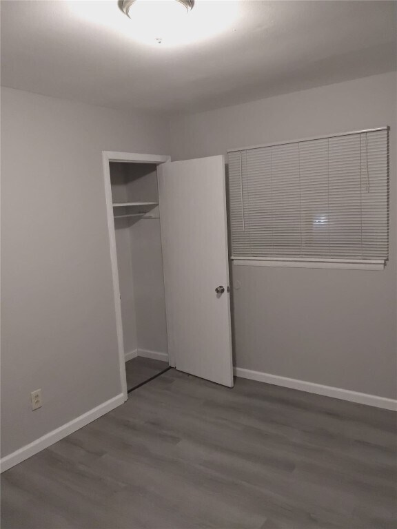 Foto del edificio - 220 Ruggles Rd