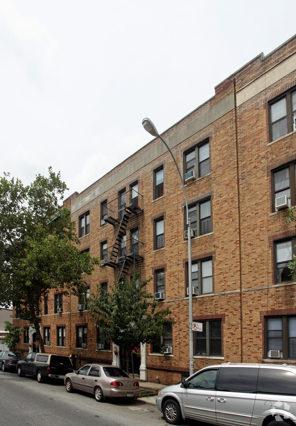 Summerfield Arms - Apartments in Ridgewood, NY | Apartments.com