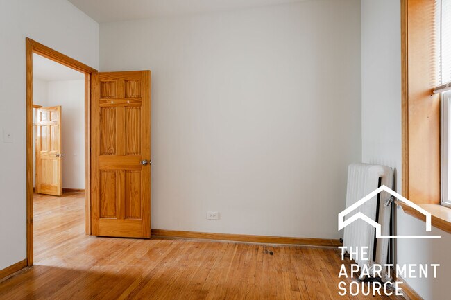 Building Photo - 2620 W Gunnison St
