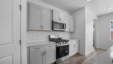 Building Photo - 1677 Cedar Mesa Dr