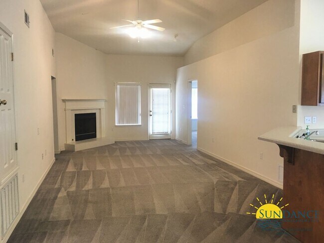 Building Photo - Beautiful 3 Bedroom Home in Fort Walton