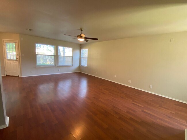 Foto del edificio - Charming 3 bedroom in Helotes