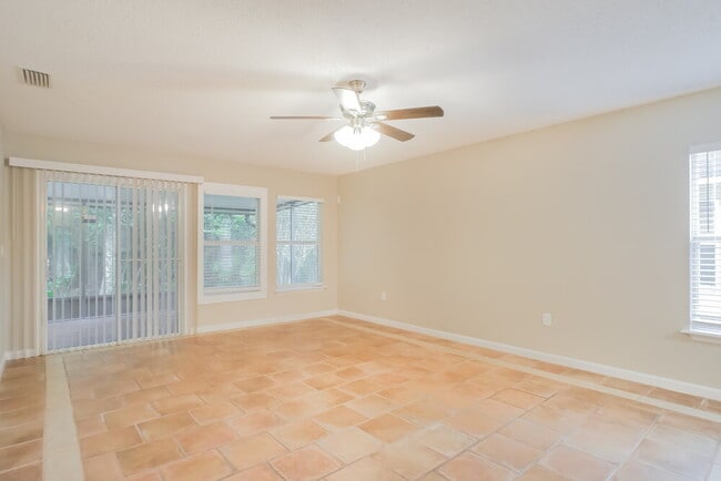 Building Photo - 820 Wynfield Cir