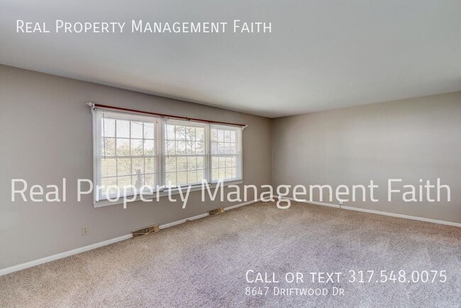 Foto del edificio - 8647 Driftwood Dr