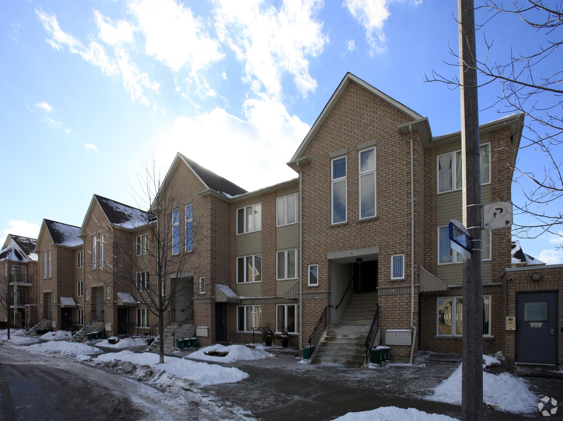 Building Photo - 111-123 Aerodrome Cres