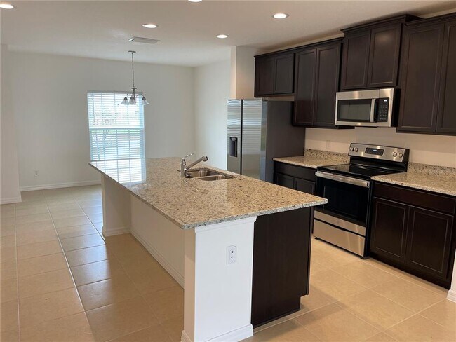 Building Photo - 462 Annabelle Way