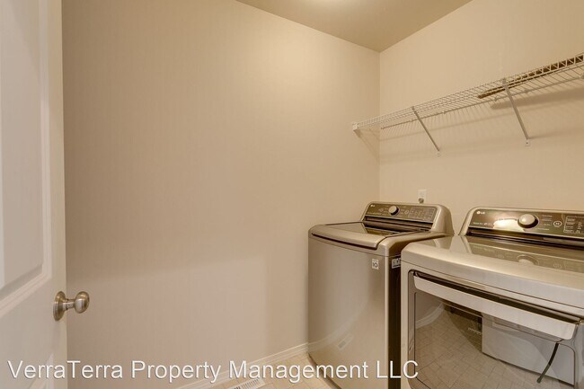 Foto del edificio - 3 br, 2.5 bath House - 19112 NE 64th Way