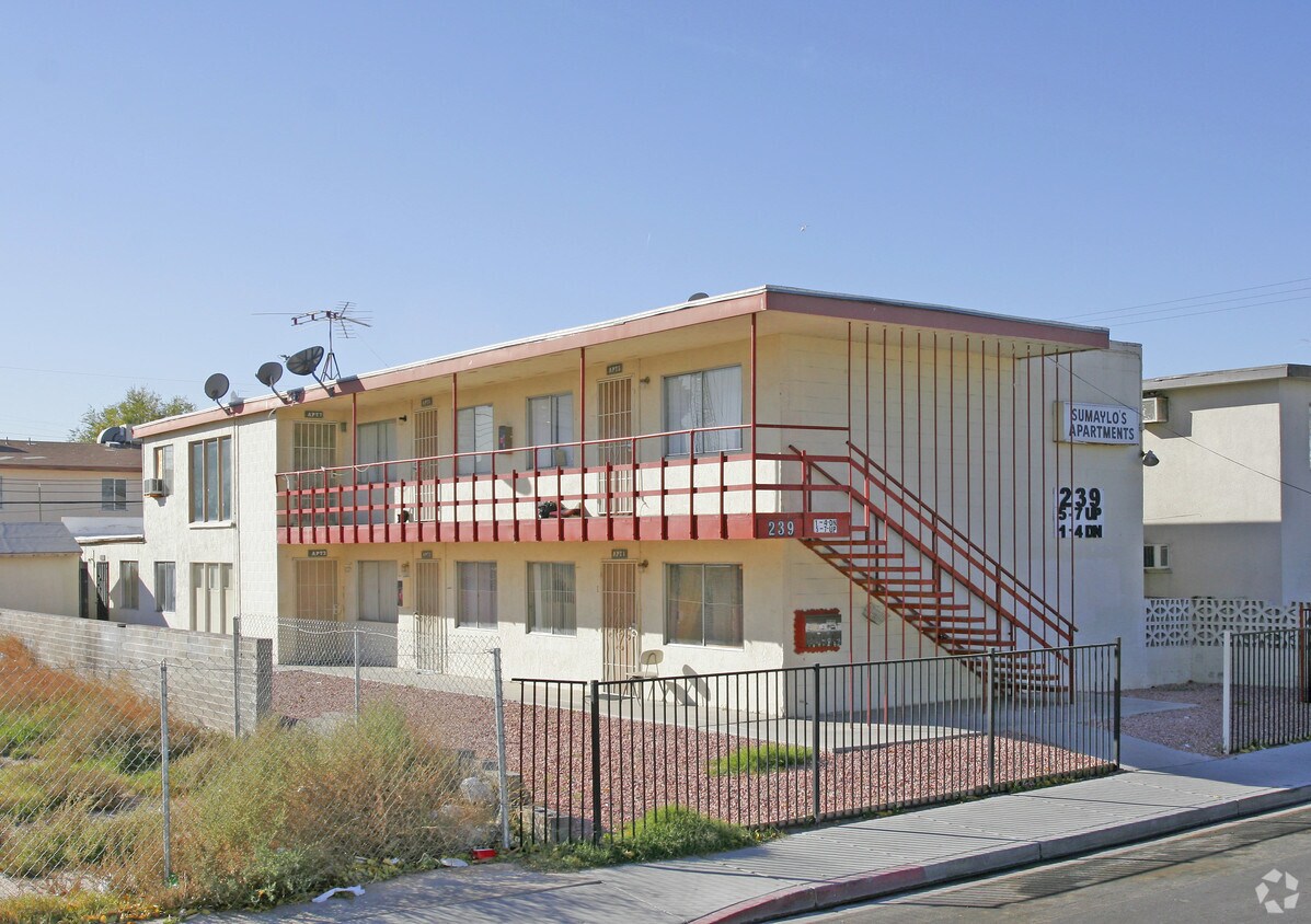 Building Photo - 239 W Cleveland Ave