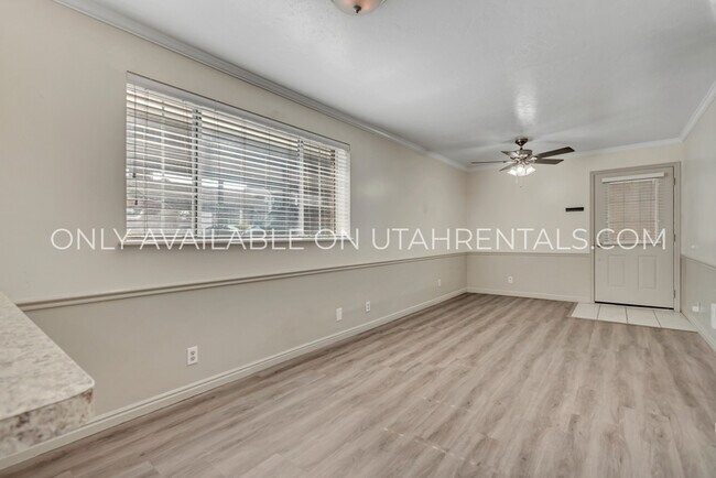 Building Photo - 909 N 500 W