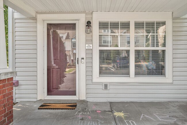 Building Photo - 412 Flintlock Ct