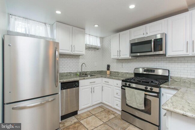 Foto del edificio - 1110 LOMBARD St